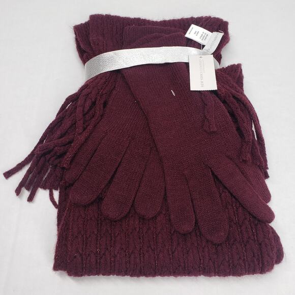 New York & Company 2 Piece Metallic Thread Scarf Gloves Set Burgundy Cable Knit - Picture 1 of 6